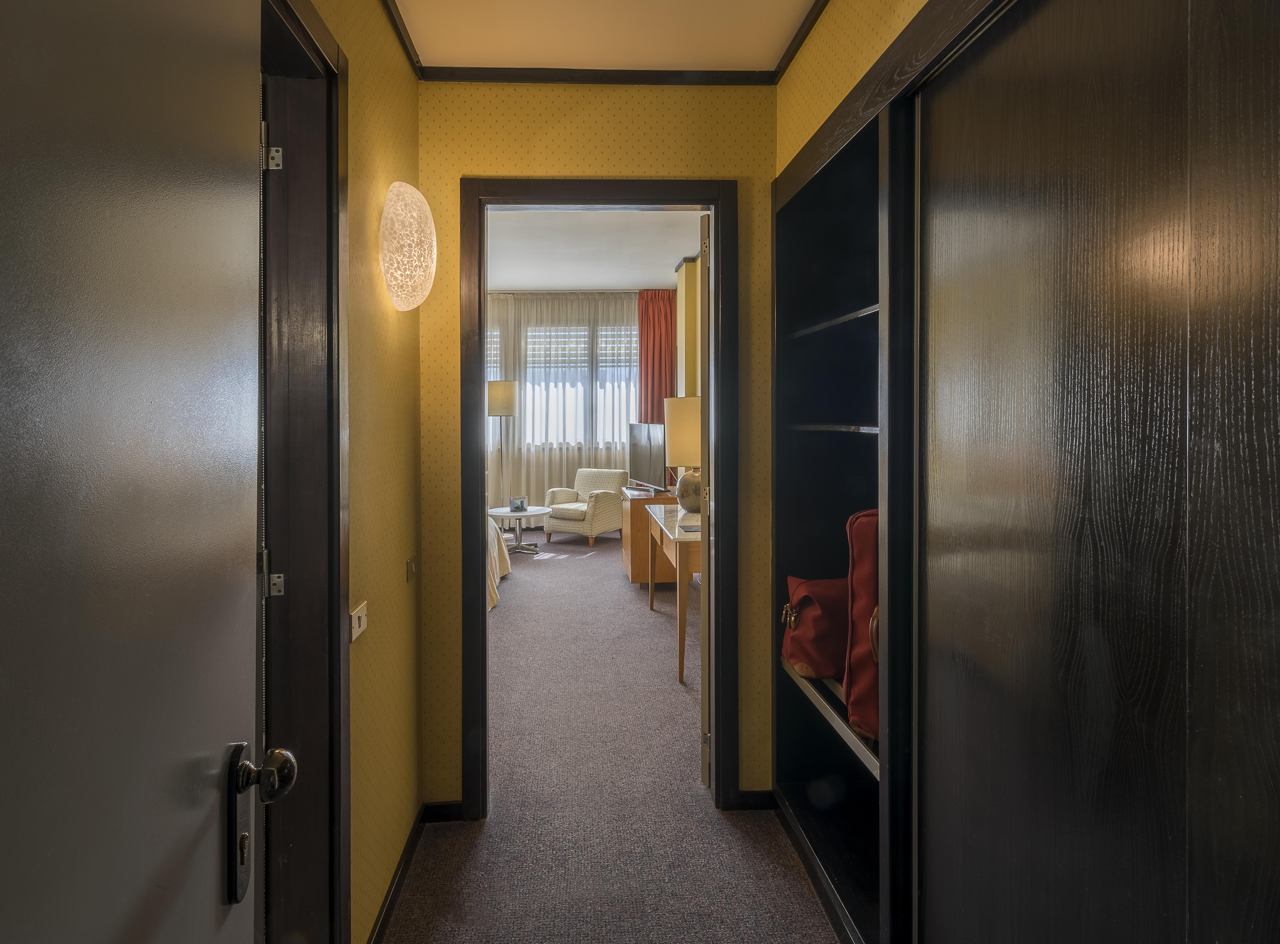 Mercure President